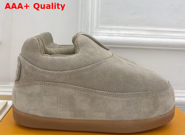 LV Yeti Slip On in Beige Leopard Printed Fur 1AIKKS Replica