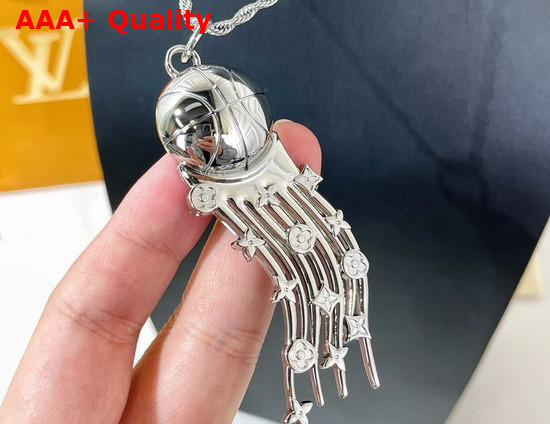 LVXNBA Flying Ball Necklace Silver Color Hardware Chain Replica