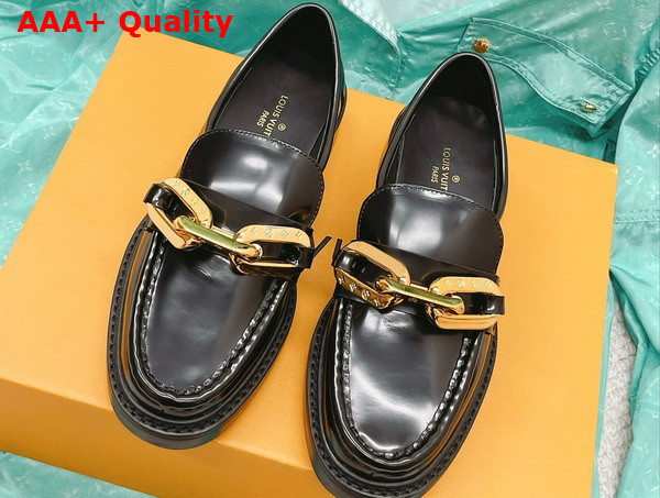 Louis Vuitton Academy Loafer in Black Glazed Calf Leather with Gold Oversized Resin Chain Accessory Replica