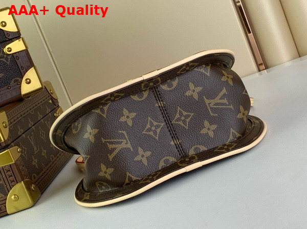 Louis Vuitton Around Me PM Monogram Coated Canvas M47117 Replica