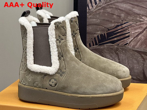 Louis Vuitton Aspen Chelsea Ankle Boot in Khaki Green Monogram Debossed Suede Calf Leather 1ADC89 Replica