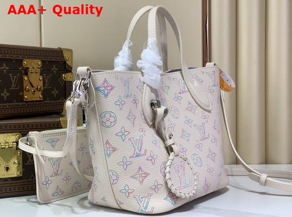 Louis Vuitton Blossom PM Link Quartz Perforated Mahina Calfskin Leather M29900 Replica