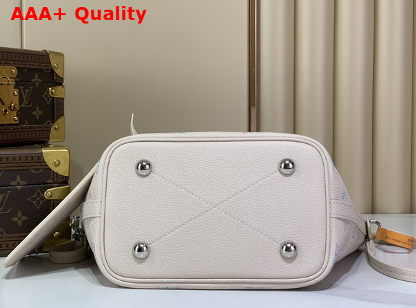Louis Vuitton Blossom PM Link Quartz Perforated Mahina Calfskin Leather M29900 Replica