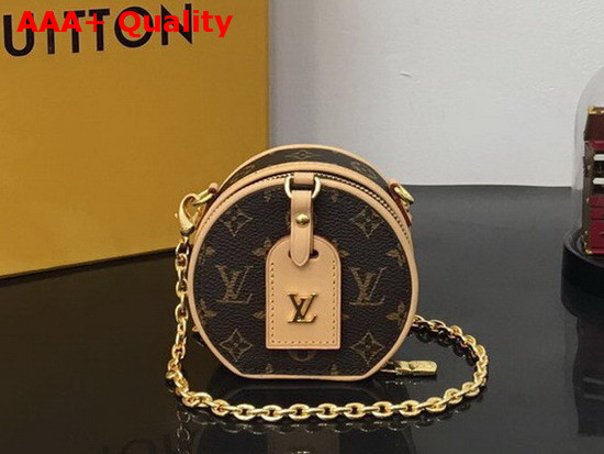 Louis Vuitton Boite Chapeau Necklace Monogram Canvas M68570 Replica