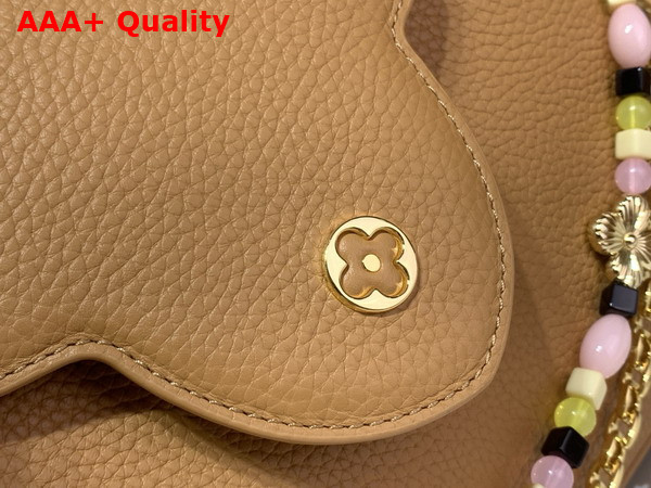Louis Vuitton Capucines MM Handbag in Noisette Taurillon Leather M28713 Replica