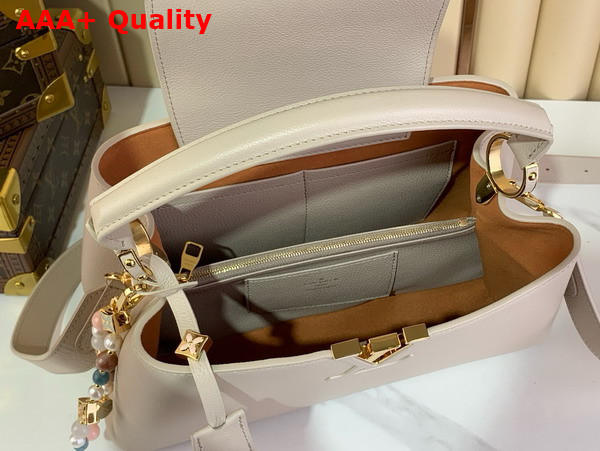 Louis Vuitton Capucines MM Souple Greige Calfskin Leather M12929 Replica