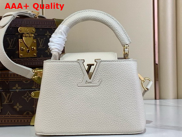 Louis Vuitton Capucines Mini Handbag in Snow Taurillon Leather M24733 Replica