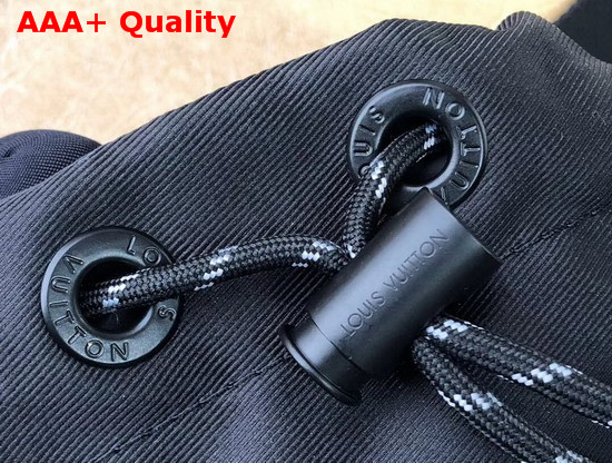 Louis Vuitton Chalk Sling Bag Noir M44633 Replica