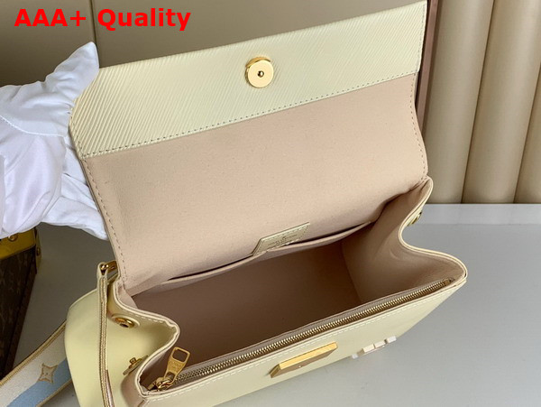 Louis Vuitton Cluny BB Handbag Quartz White Epi Leather Gold Color and Multicolour Finish Hardware Replica