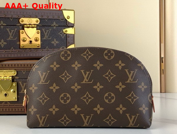 Louis Vuitton Cosmetic Pouch MM in Monogram Canvas M47353 Replica