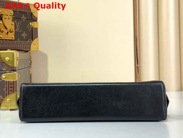Louis Vuitton Cosmetic Pouch MM in Black Lambskin Leather M15206 Replica