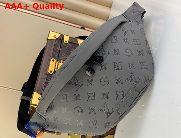 Louis Vuitton Discovery Bumbag in Anthracite Gray Monogram Shadow Calf Leather M46108 Replica