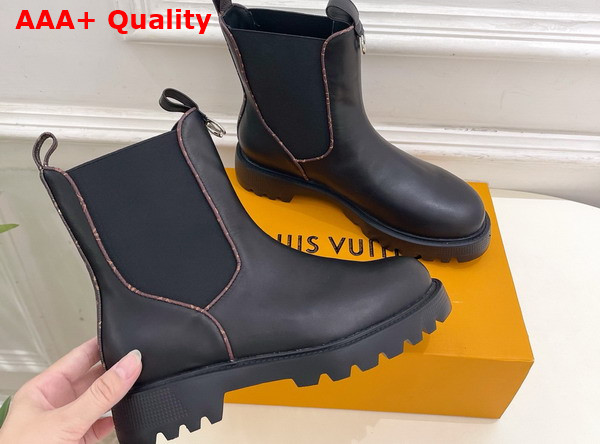 Louis Vuitton District Chelsea Ankle Boot in Black Plain Calf Leather 1AIBV7 Replica