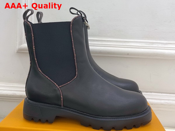 Louis Vuitton District Chelsea Ankle Boot in Black Plain Calf Leather 1AIBV7 Replica