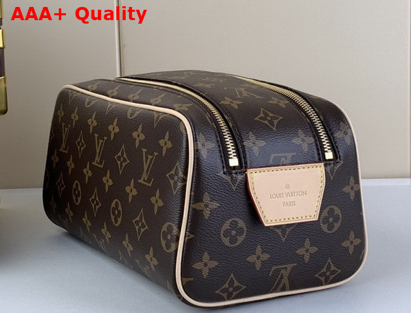 Louis Vuitton Dopp Kit Toilet Pouch in Monogram Canvas M44494 Replica