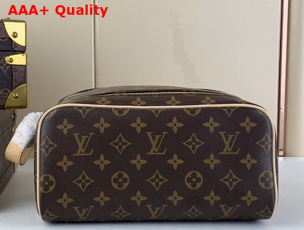 Louis Vuitton Dopp Kit Toilet Pouch in Monogram Canvas M44494 Replica