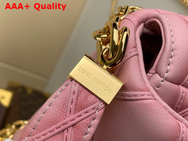 Louis Vuitton Go 14 MM Handbag in Pink Lambskin Quilted Malletage Pattern Replica