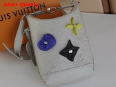Louis Vuitton Hobo Cruiser PM Light Grey Taurillon Monogram Embossed Cowhide Leather Replica
