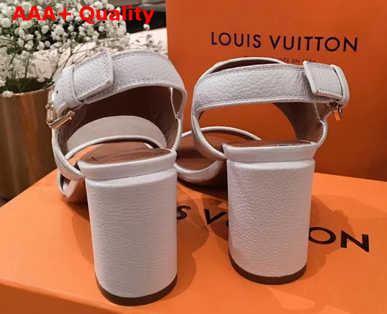 Louis Vuitton Horizon Sandal White Grained Calf Leather 1A63X2 Replica