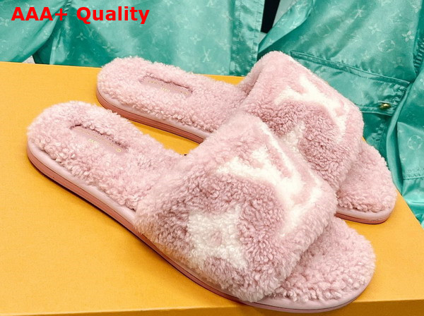Louis Vuitton Magnetic Flat Mule in Rose Clair Pink Shearling with White LV Monogram Flower Replica