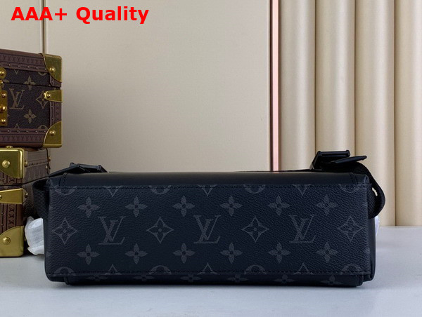 Louis Vuitton Messenger PM Voyager Monogram Eclipse Canvas M40511 Replica