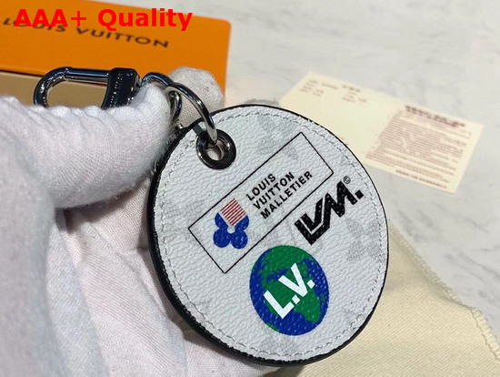Louis Vuitton Monogram Logos Illustre Bag Charm and Key Holder Blanc M68301 Replica
