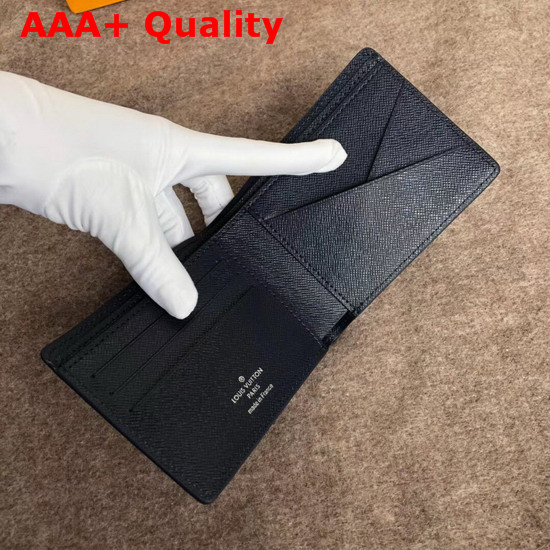 Louis Vuitton Multiple Wallet Epi Bleu Azur LV Circle Signature Replica