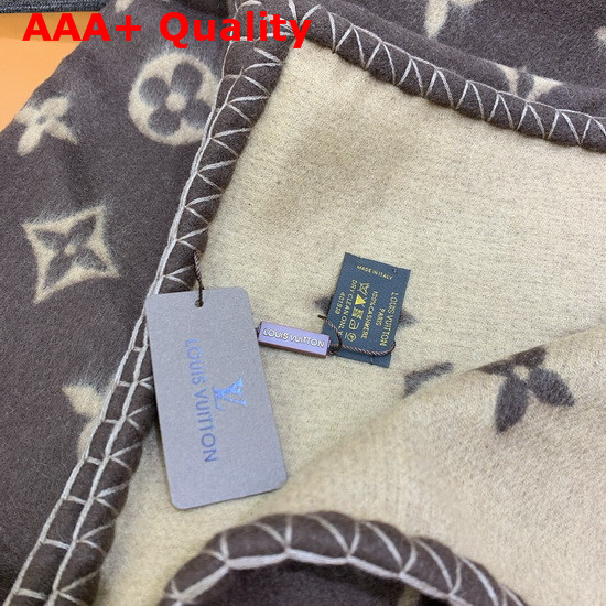 Louis Vuitton Neo Monogram Blanket M70439 Replica