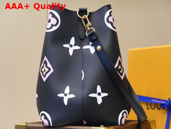 Louis Vuitton NeoNoe MM Bucket Bag Wears the Seasons Monogram Pattern Black Monogram Coated Canvas M45821 Replica