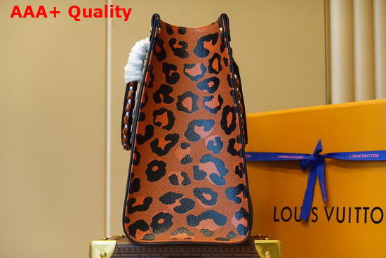 Louis Vuitton Onthego MM Tote Comes From the Fall 2021 Wild at Heart Capsule Black M58522 Replica