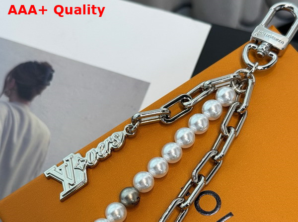 Louis Vuitton Pearls Chain Belt and Bag Charm Silver Color M02606 Replica
