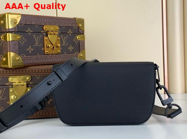 Louis Vuitton Pilot Wearable Wallet in Black Cowhide Leather M83563 Replica