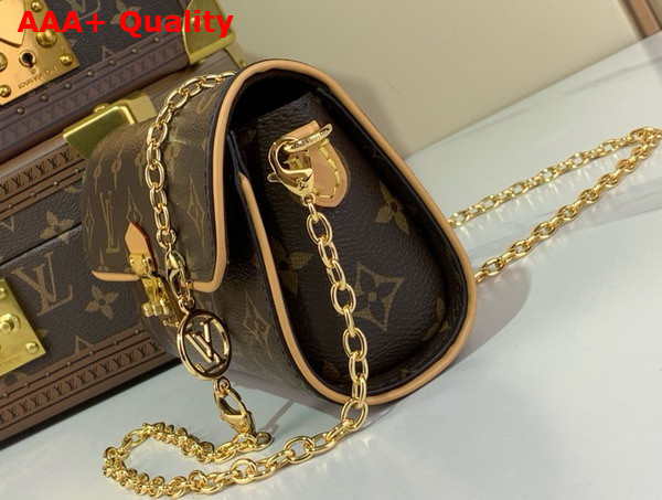 Louis Vuitton Pochette Camille in Monogram Canvas M13566 Replica