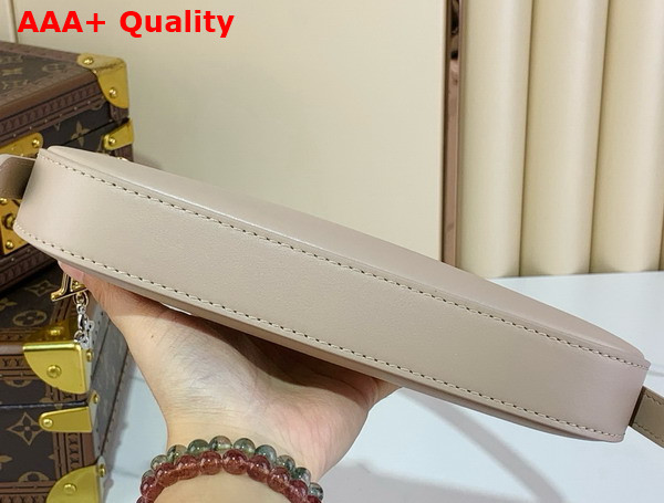 Louis Vuitton Pochette LV Bloom Sand Calfskin Leather M25784 Replica