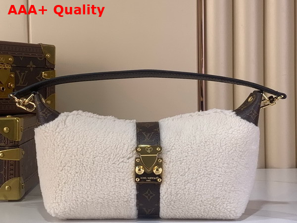Louis Vuitton Pochette Mia Creme Shearling M26245 Replica