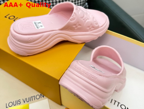 Louis Vuitton Pool 55 Flat Comfort Mule in Pink Monogram Embossed Rubber 1AAE70 Replica
