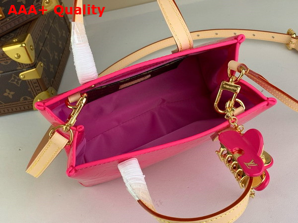 Louis Vuitton Reade PM Bag in Neon Pink Monogram Vernis Leather M24028 Replica