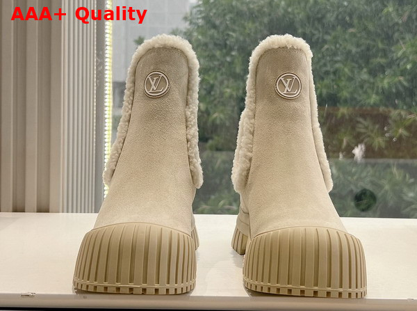 Louis Vuitton Ruby Flat Ankle Boot in Beige Suede Calf Leather and Shearling 1AGWG3 Replica