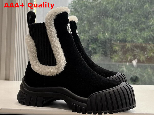 Louis Vuitton Ruby Flat Ankle Boot in Black Suede Calf Leather and Shearling 1AGWFK Replica