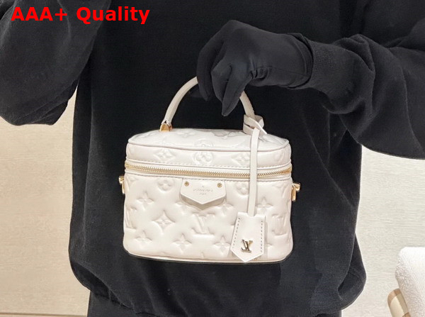Louis Vuitton Vanity PM Handbag in Beige Puffy Lambskin M25219 Replica