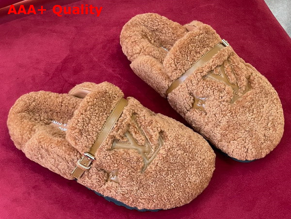 Louis Vuitton Winterbreak Flat Comfort Mule in Brown Shearling Replica