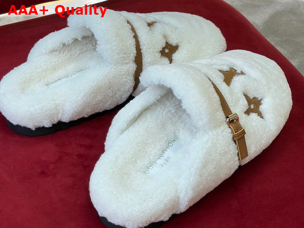 Louis Vuitton Winterbreak Flat Comfort Mule in White Shearling Replica