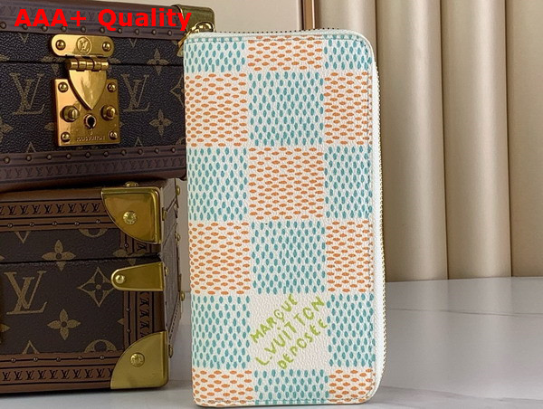 Louis Vuitton Zippy Vertical Wallet in White Damier Heritage Coated Canvas N40675 Replica