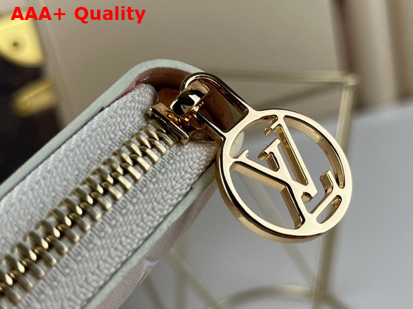 Louis Vuitton Zippy Wallet in Cream Puffy Lambskin with the Monogram Pattern Embossed and Printed on the Leather M82290 Replica