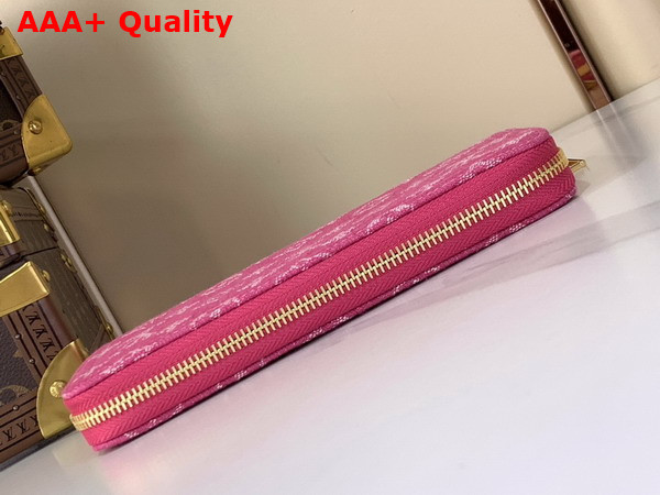 Louis Vuitton Zippy Wallet in Fuchsia Monogram Denim Replica