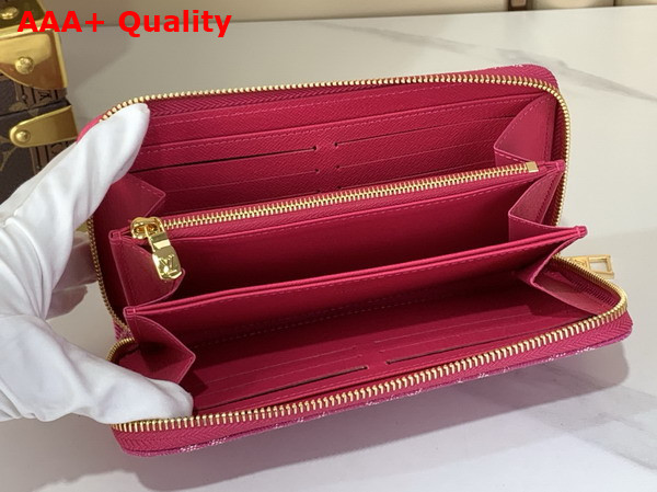 Louis Vuitton Zippy Wallet in Fuchsia Monogram Denim Replica