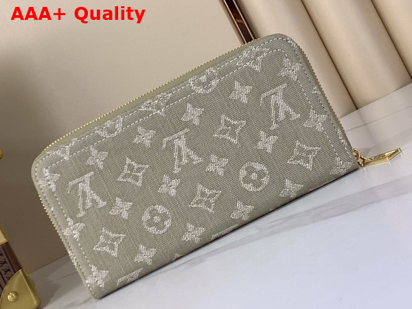 Louis Vuitton Zippy Wallet in Khaki Monogram Denim M28297 Replica