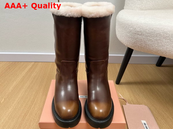 Miu Miu Leather Boots in with Shearling in Brown Replica