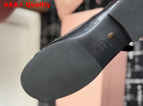 Miu Miu Leather Loafers with Strap in Black 5D563E Replica