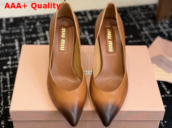 Miu Miu Leather Pumps in Cognac Calf Leather Waxed by Hand Reveals a Sensual 5I546E Replica